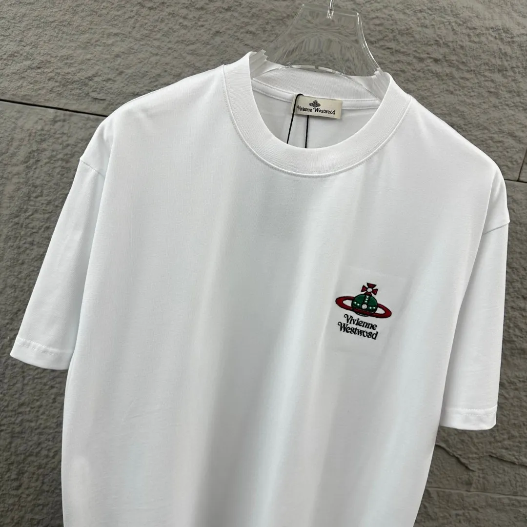 Vivienne Westwood*Western Queen*2026 Spring and Summer New Arrival Classic Totem Embroidery Craft Customized Double Yarn Plain Cotton Fabric Short Sleeve T-shirt Men and Women Same Style Color: Black White Size: S (90-130 pounds) M (120-150 pounds) L (140-165 pounds) XL (160-180 pounds) XXL (180 pounds)